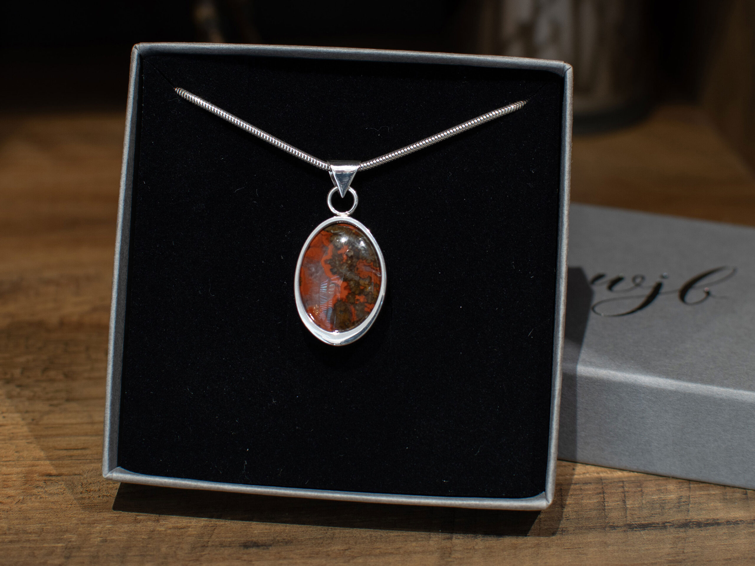 WBR-91-01-Product-Image-Etsy-Box Moroccan Agate Oval Pendant in box